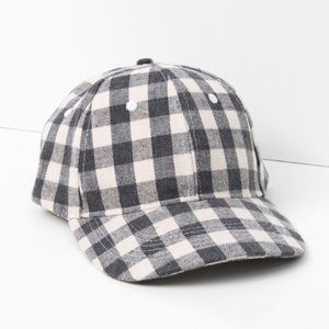 Fun Cocus Pocus hat. 🧢 Never used, but no tags.